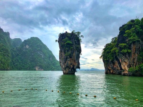 PREMIUM Jamesbond Island By Speedboat
