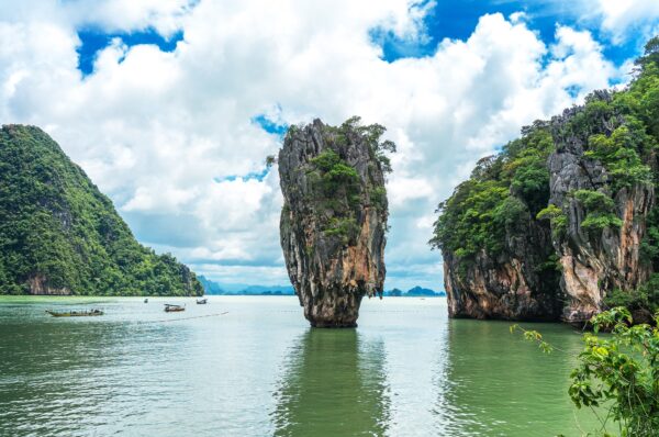 PREMIUM Jamesbond Island By Speedboat