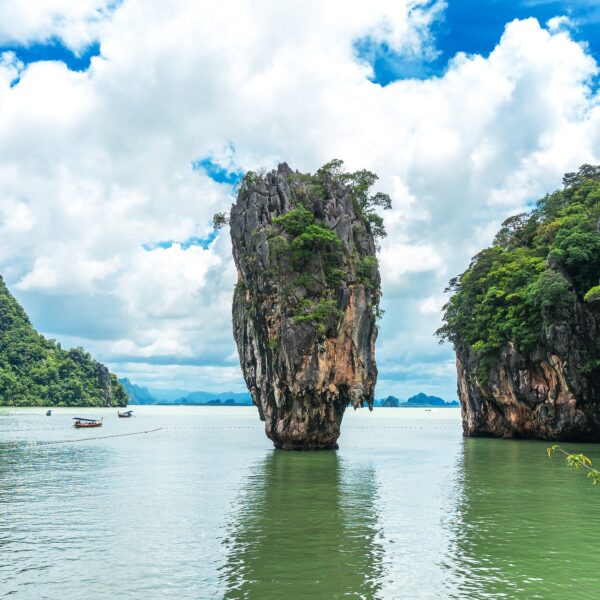 PREMIUM Jamesbond Island By Speedboat